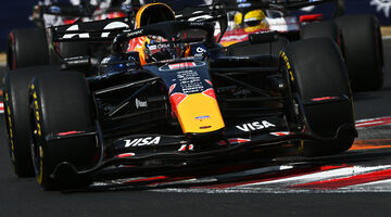 F1 Insider: У RBR есть теория по поводу аварий Ферстаппена, но её не озвучивают публично