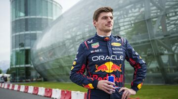 Источник: Red Bull предложила Ферстаппену подписать новый пятилетний контракт