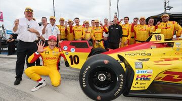 Алекс Палоу завоевал пятый титул в IndyCar и повторил исторический рекорд