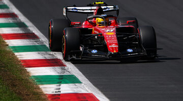 Опрос: Пора ли Ferrari сделать Льюиса Хэмилтона пилотом №1?