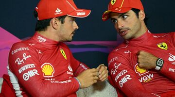 «Я тоже ругался с Леклером». Карлос Сайнс – о конфликте в Ferrari