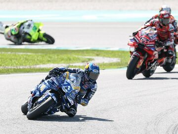Алекс Маркес выиграл Гран При Малайзии MotoGP, Акоста и Мир на подиуме