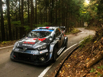 Себастьен Ожье победил на Ралли Японии и приблизился на три очка к лидеру чемпионата