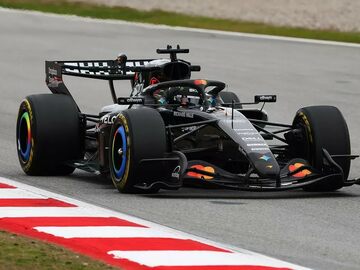 Фотогалерея: Второй и третий дни тестов Ф1 2026 года в Барселоне