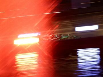 Трансляция первого дня тестов Формулы 1 2026 в Бахрейне