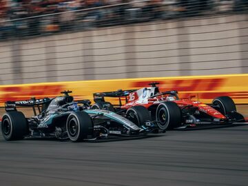 Джордж Рассел: Бороться с Ferrari было тяжело