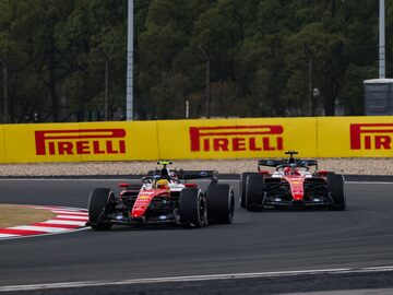 «Это был поцелуй». Льюис Хэмилтон — о контакте с Леклером