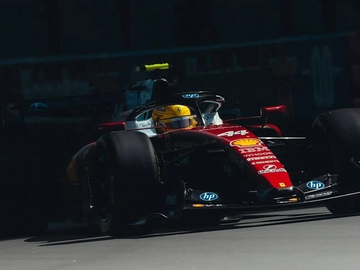 Льюис Хэмилтон: У Ferrari отличный болид, но мы отстаём от Mercedes на прямых