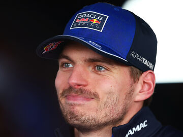 «Остаётся только смеяться». Макс Ферстаппен раскритиковал обгоны в Ф1