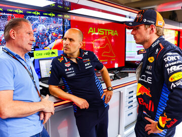 «Несёт какую-то чушь». Йос Ферстаппен раскритиковал Ральфа Шумахера