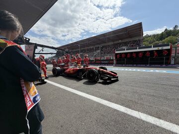 FIA оправдала Льюиса Хэмилтона, но оштрафовала Ferrari