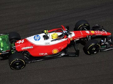 «Есть над чем работать». Дубль Ferrari в пятницу не убедил Хэмилтона