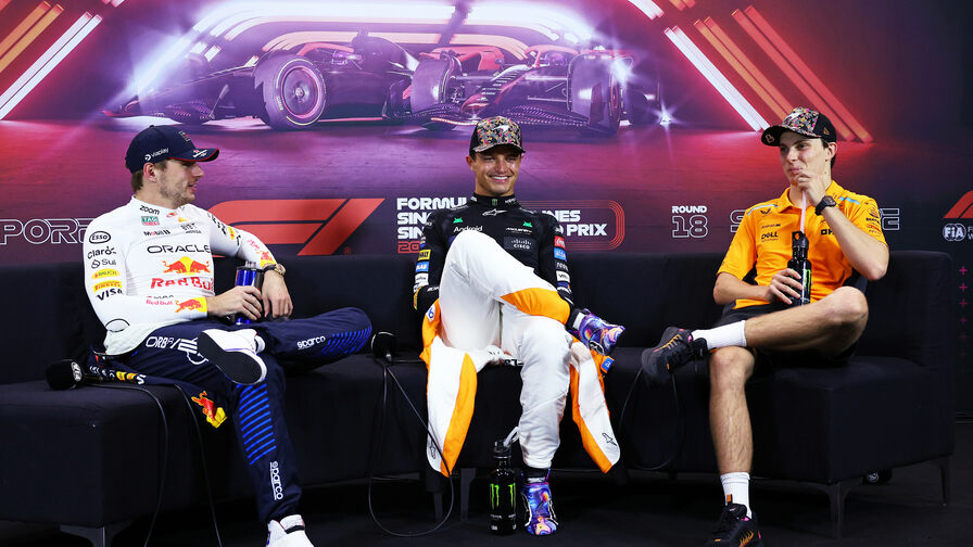 «Борьба обещает быть захватывающей». Хэмилтон – о финальном отрезке битвы за титул «Борьба обещает быть захватывающей». Хэмилтон – о финальном отрезке битвы за титул