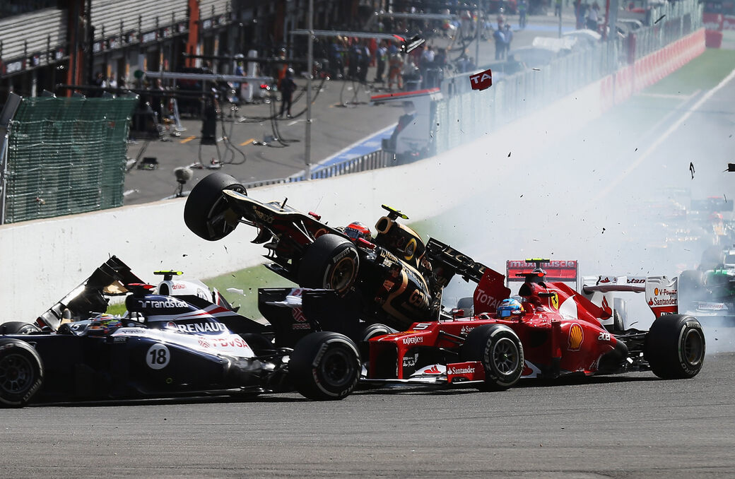 Не бьется и не горит: 5 главных аварий Ромена Грожана, не считая Гран При Бахрейна