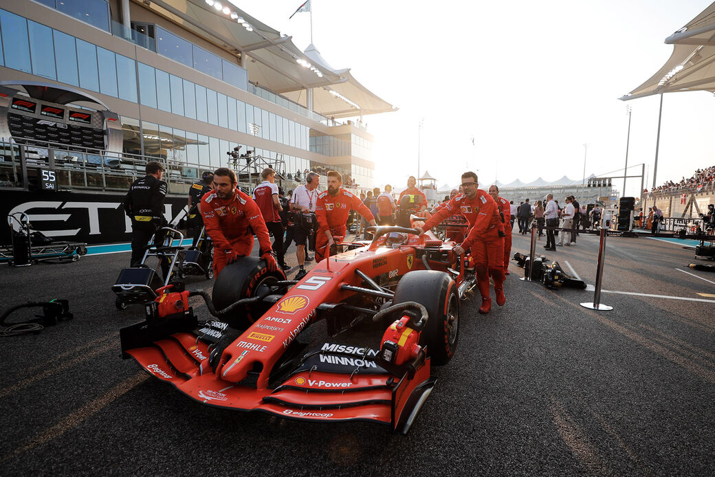 Инсайдер: В Ferrari недовольны новой машиной