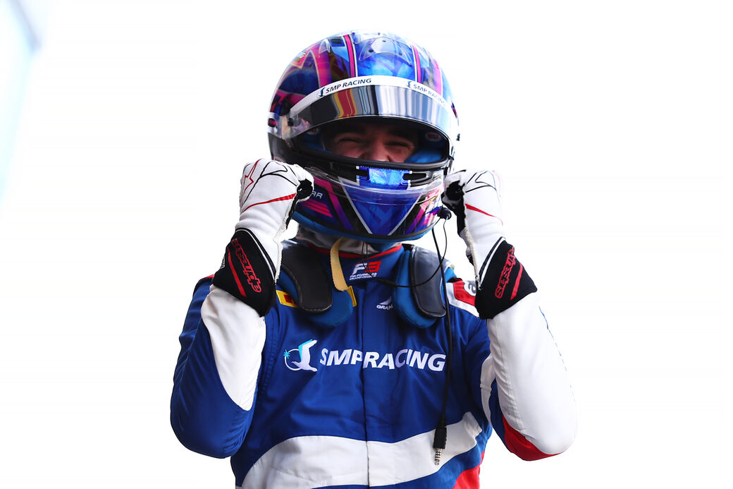 Александр Смоляр одержал первую победу в Международной Формуле 3