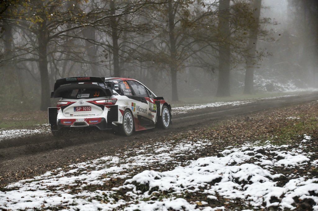 Драма на финале сезона WRC: Лидер чемпионата сошел с дистанции