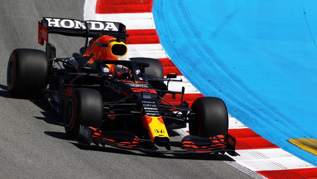 FIA приняла меры после жалобы Льюиса Хэмилтона на Red Bull Racing