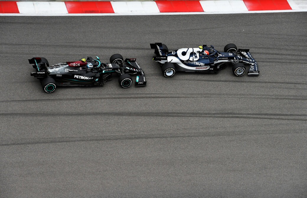 Источник: FIA отклонила жалобу Red Bull на мотор Mercedes