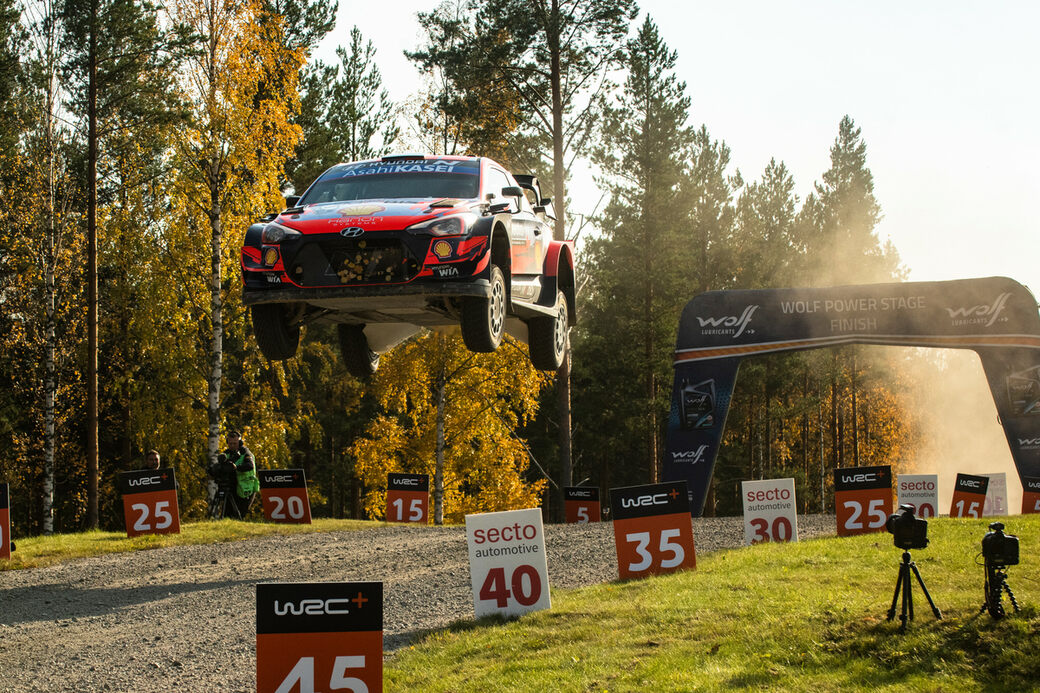 Стал известен предварительный календарь WRC на сезон-2022