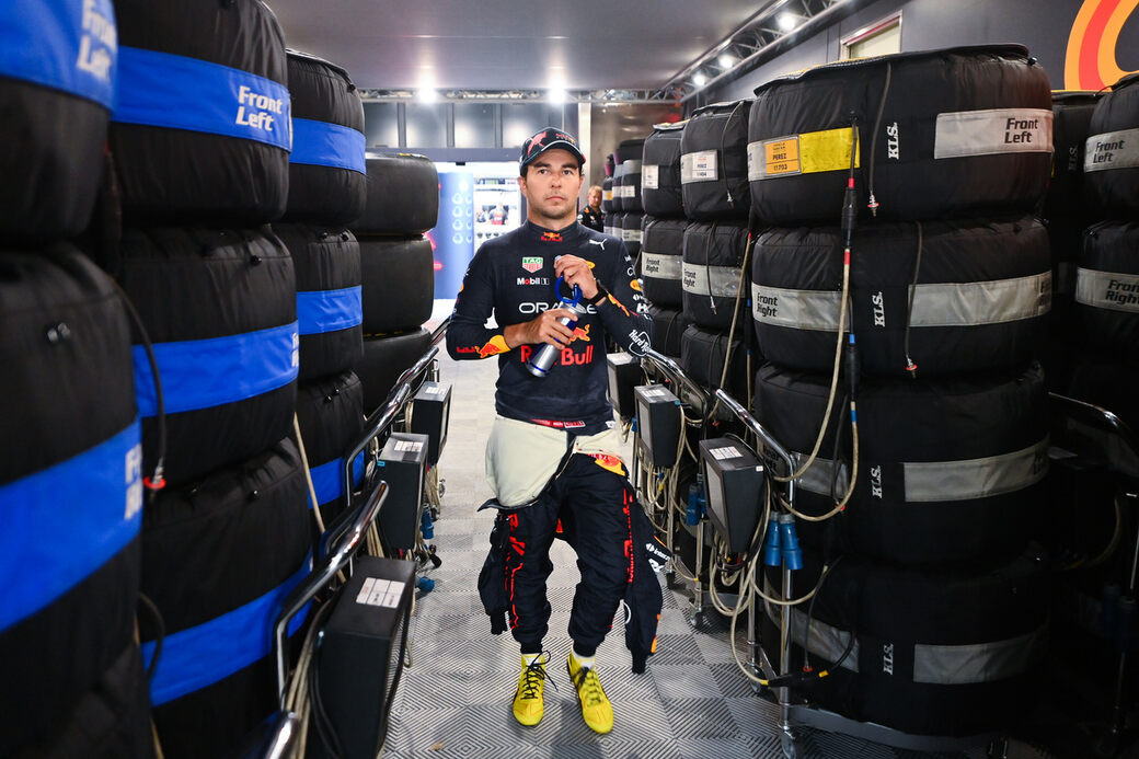 Серхио Перес не собирается уходить из Формулы 1 после 2024 года
