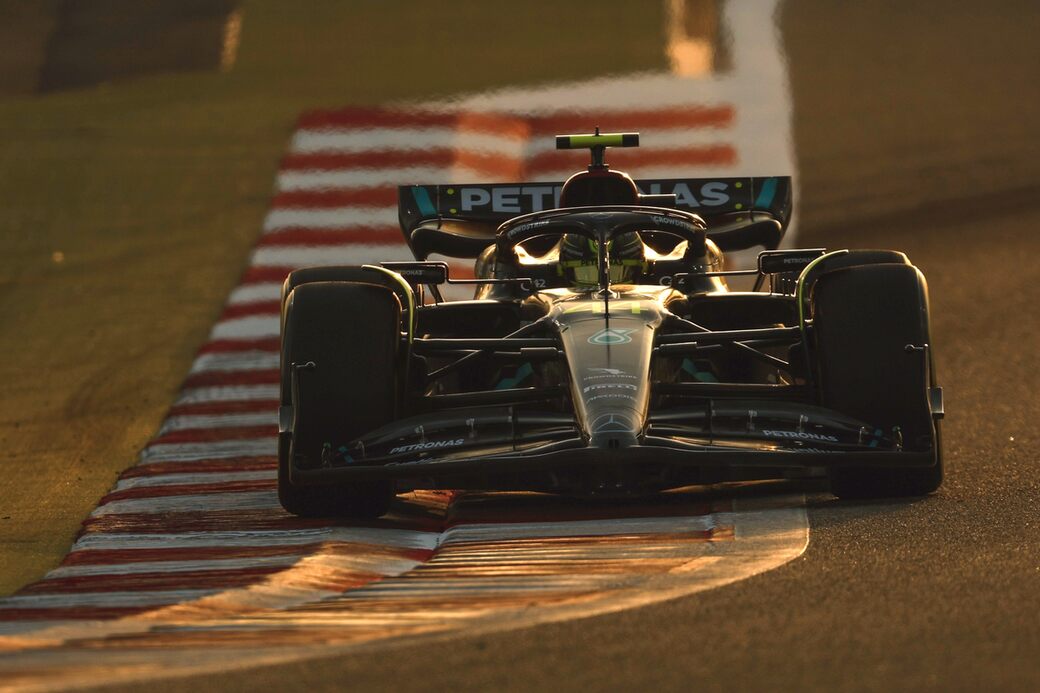 Mercedes смог улучшить баланс болида к финальному дню тестов