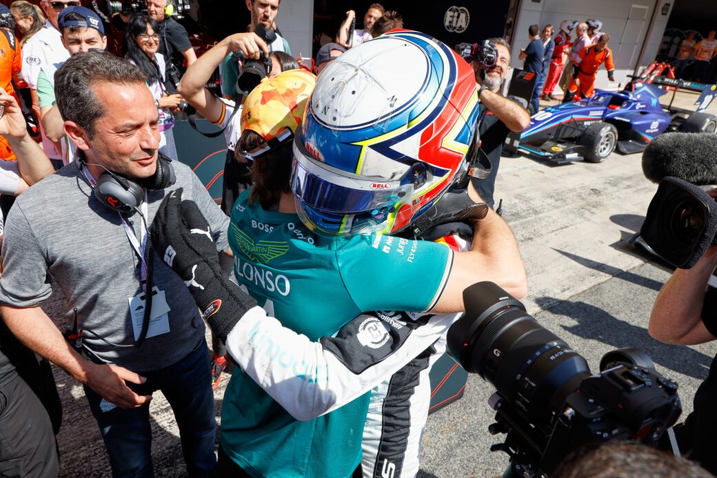 Хосе-Мария Марти выиграл гонку Формулы 3 в Барселоне, Никита Бедрин — 11-й