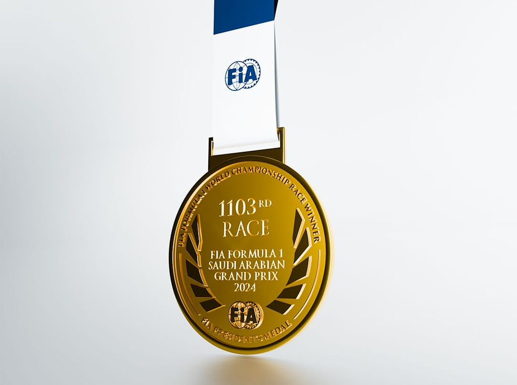 FIA показала новую медаль для победителей Гран При Формулы 1