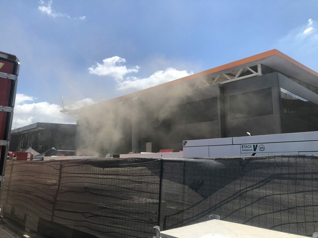 В McLaren рассказали о последствиях пожара в моторхоуме