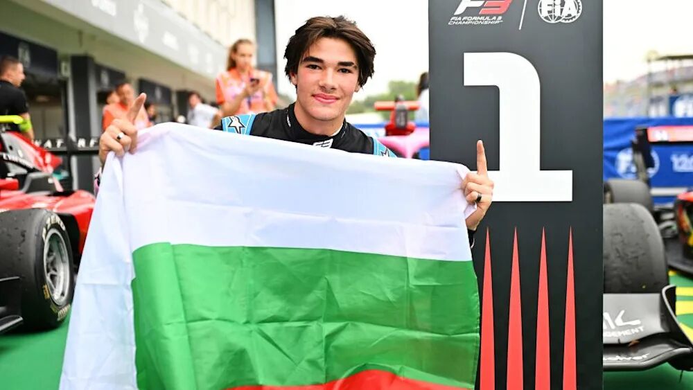 Никола Тсолов выиграл основную гонку Формулы 3 в Венгрии, Никита Бедрин — 8-й